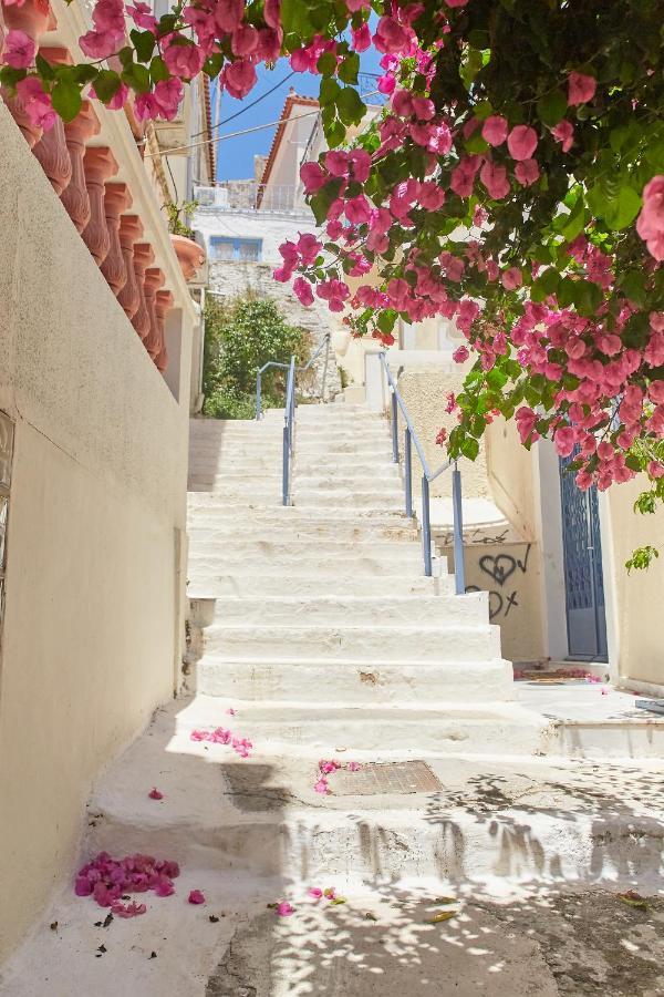 Villa Euphoria House Poros Town Exterior foto